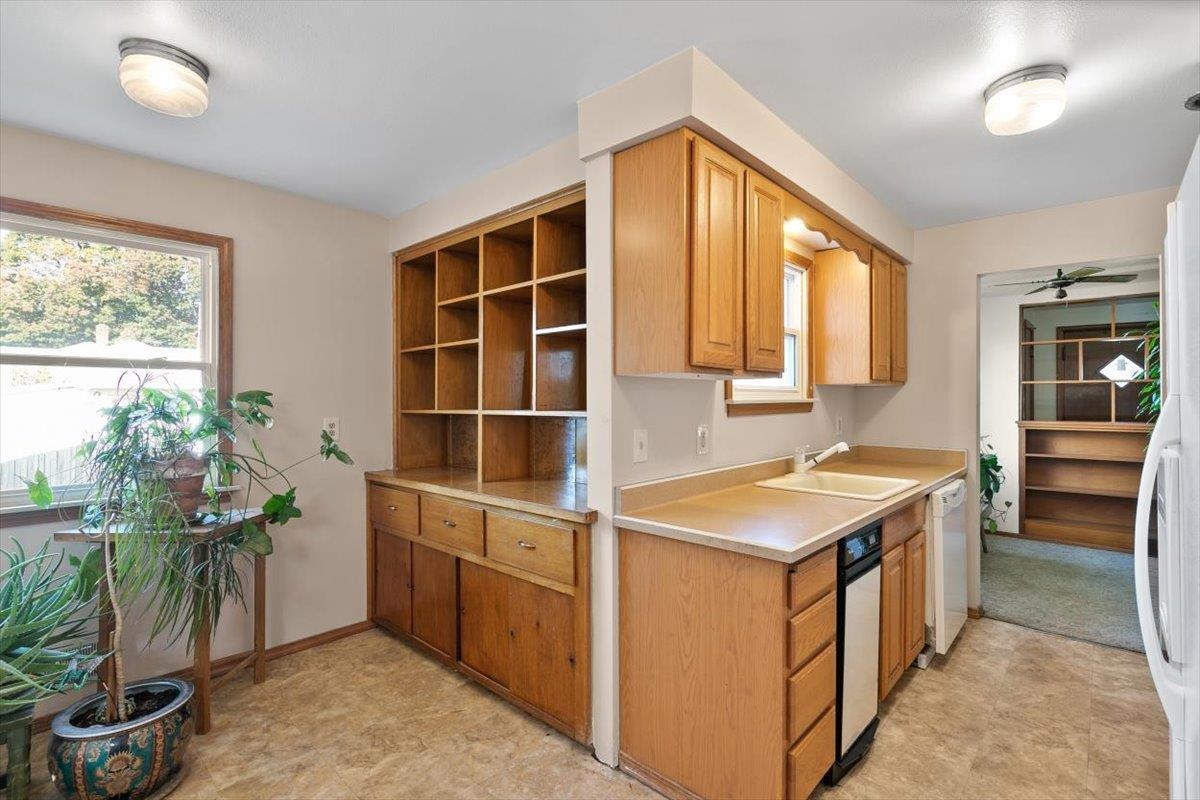 5905 North Cook Street Spokane, WA 99208 - Photo 4 of 23 Gallery Image 4