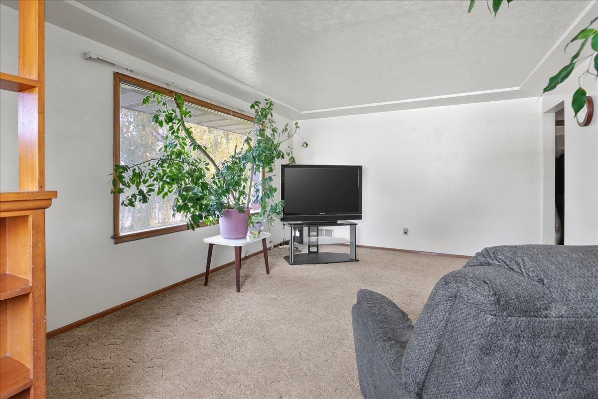5905 North Cook Street Spokane, WA 99208 - Photo 5 of 23 Gallery Image 5