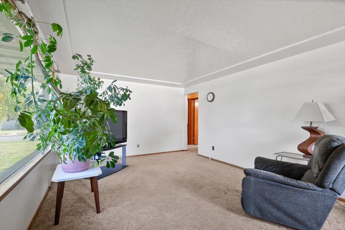 5905 North Cook Street Spokane, WA 99208 - Photo 7 of 23 Gallery Image 7