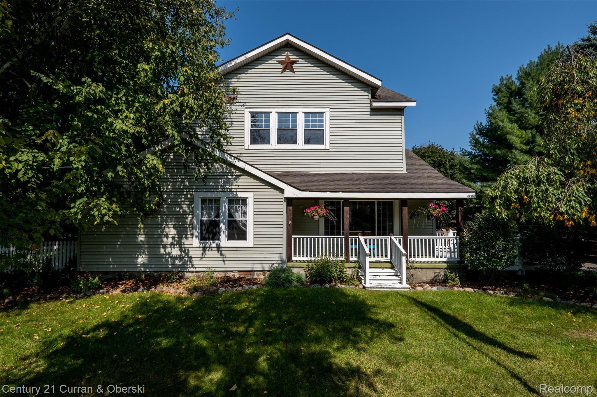 13115 9 Mile Road South Lyon, MI 48178 - Photo 1 of 50 13115 9 Mile (3 of 54).jpg