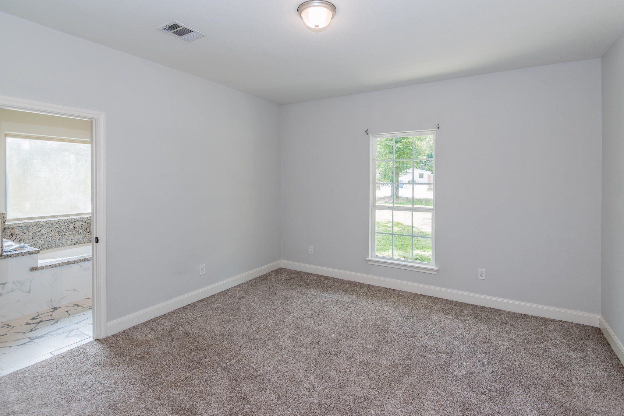 7705 Pin Oak Street Montgomery, TX 77316 - Photo 7 of 15 Primary Bedroom