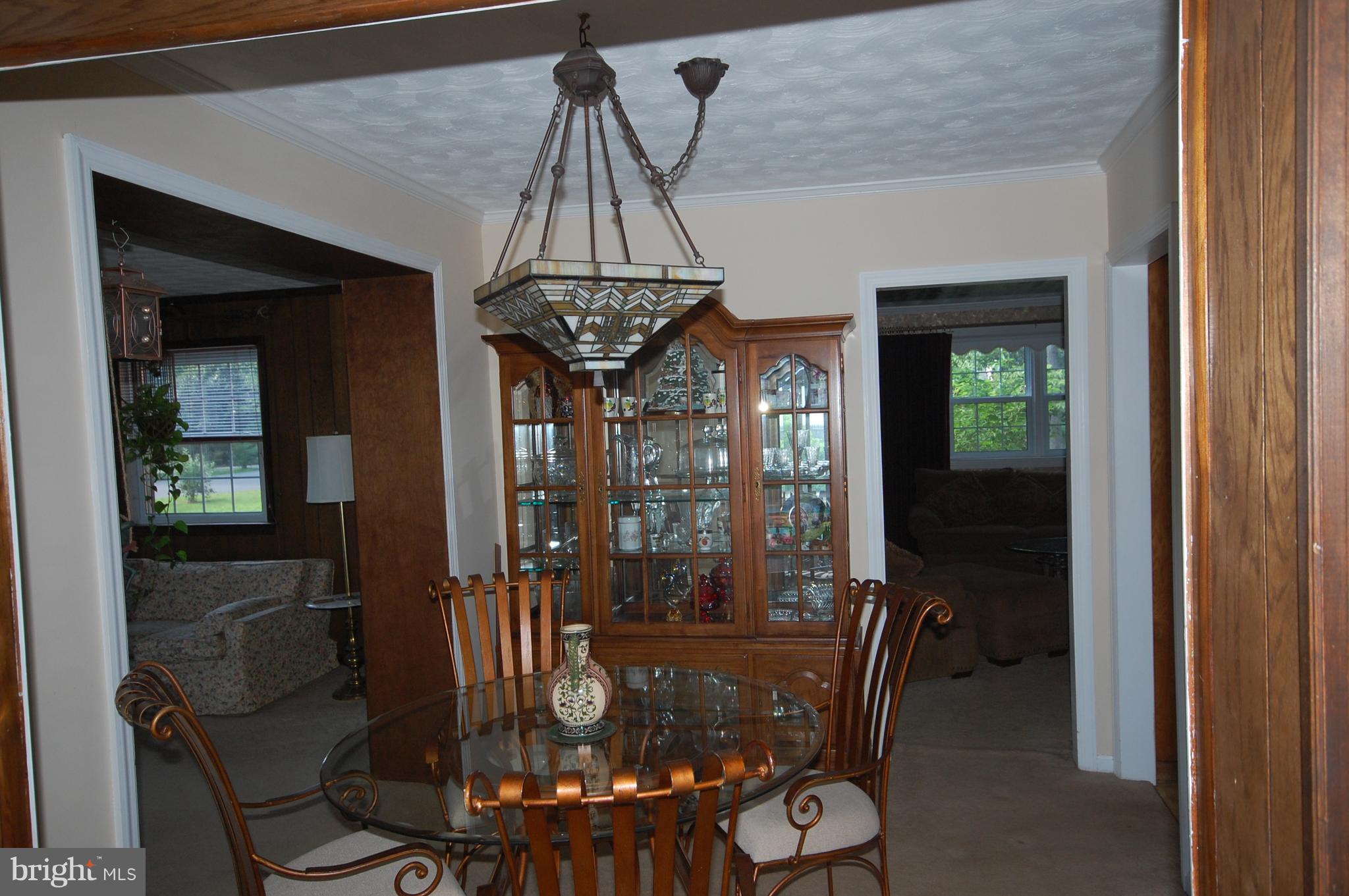 6175 Howells Road Alexandria, VA 22310 - Photo 14 of 30 1st View of Dining Room off Kitchen