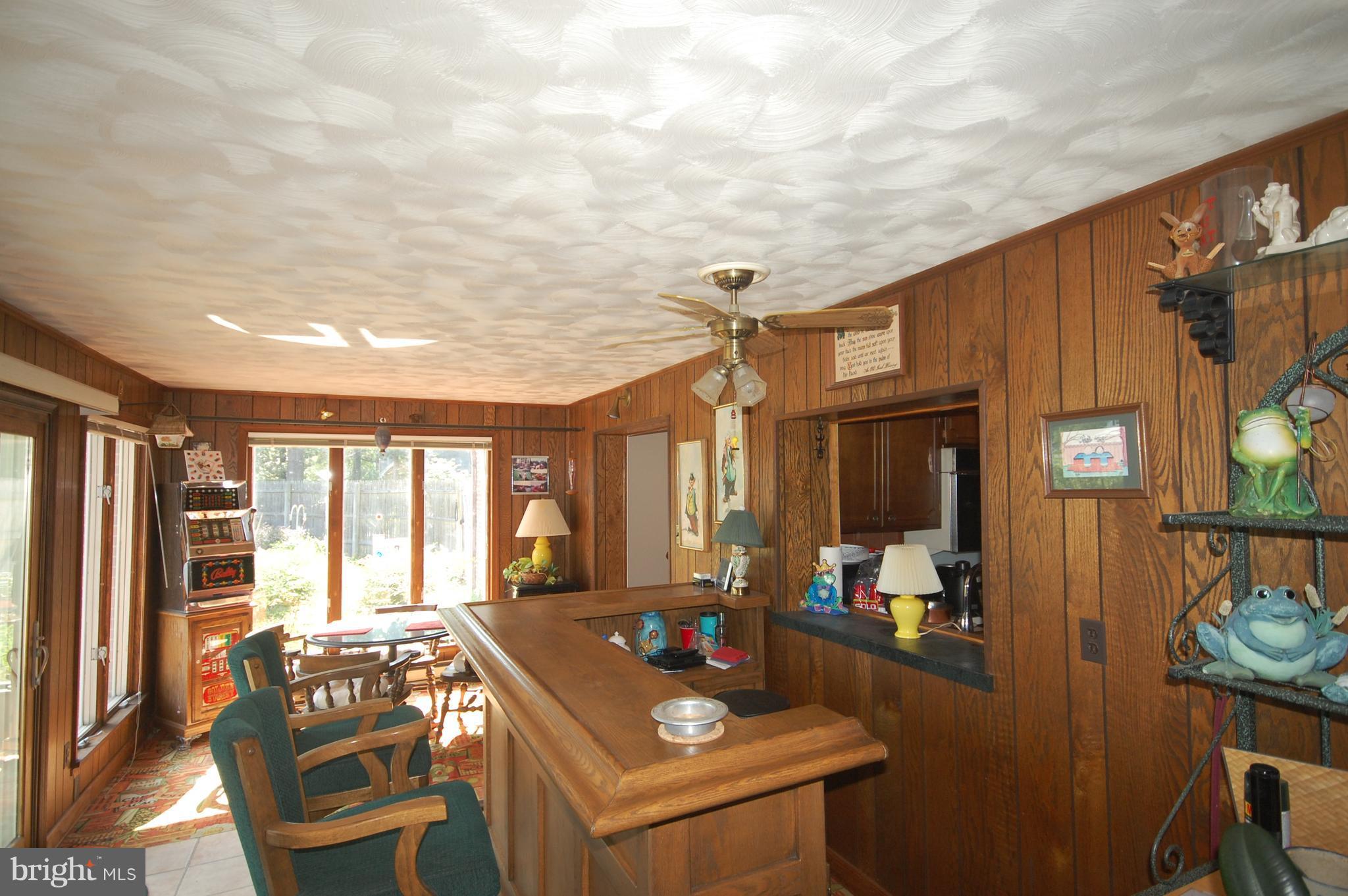 6175 Howells Road Alexandria, VA 22310 - Photo 22 of 30 2nd View of 4 Season Room with Custom Bar