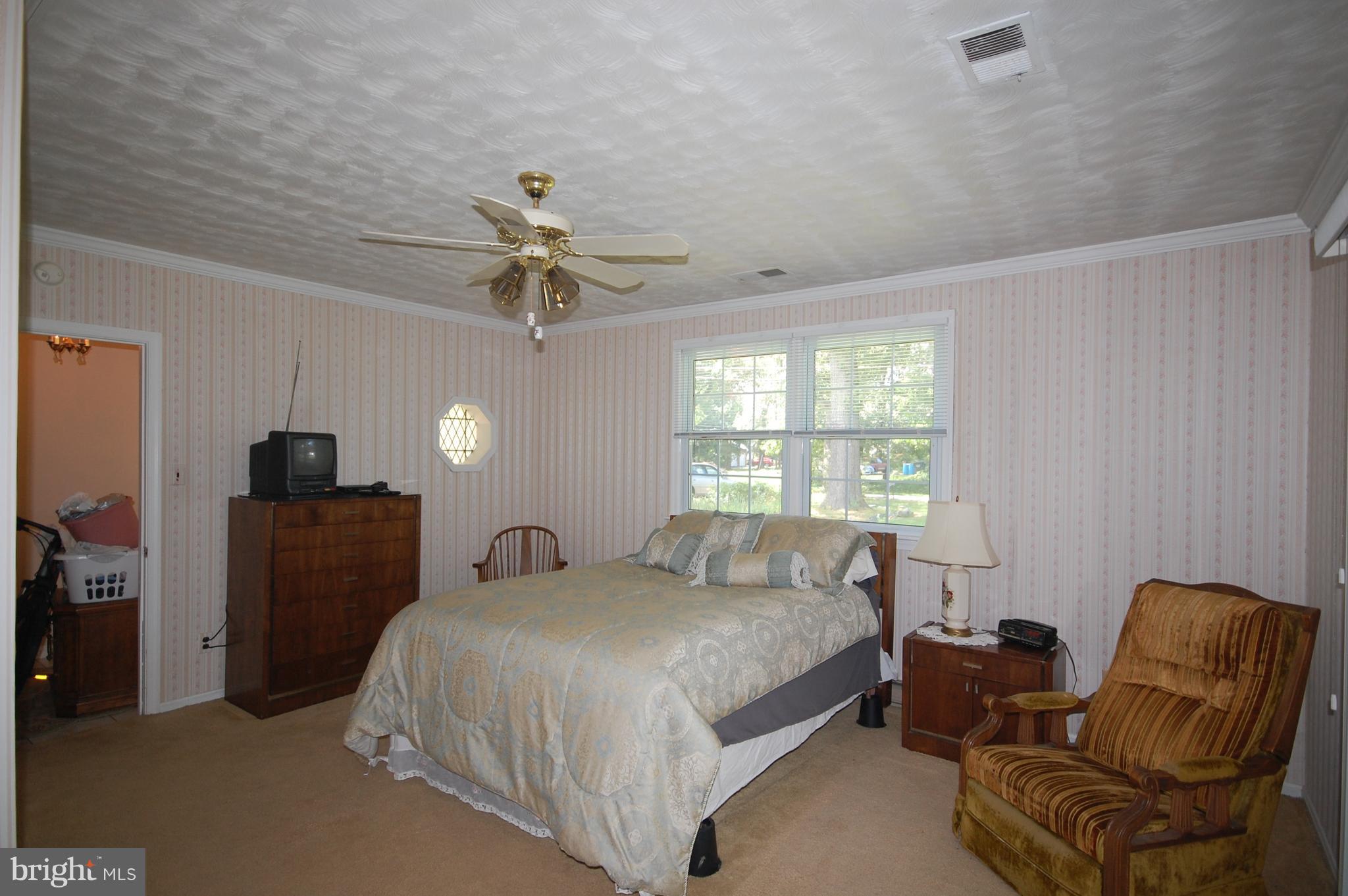 6175 Howells Road Alexandria, VA 22310 - Photo 8 of 30 3rd View of Large Master Bedroom