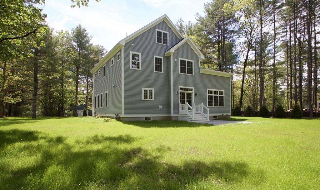 423 Dutton Road Sudbury, MA 01776 - Photo 27 of 28 Gallery Image 27