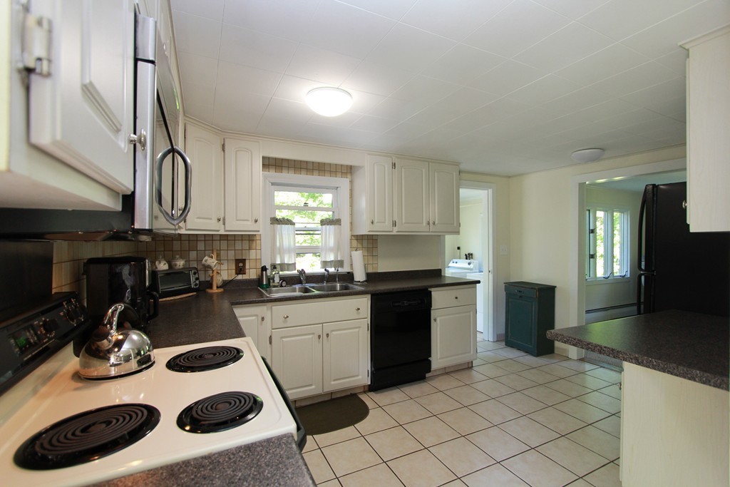 10 Old Marlboro Road Maynard, MA 01754 - Photo 6 of 21 Gallery Image 6