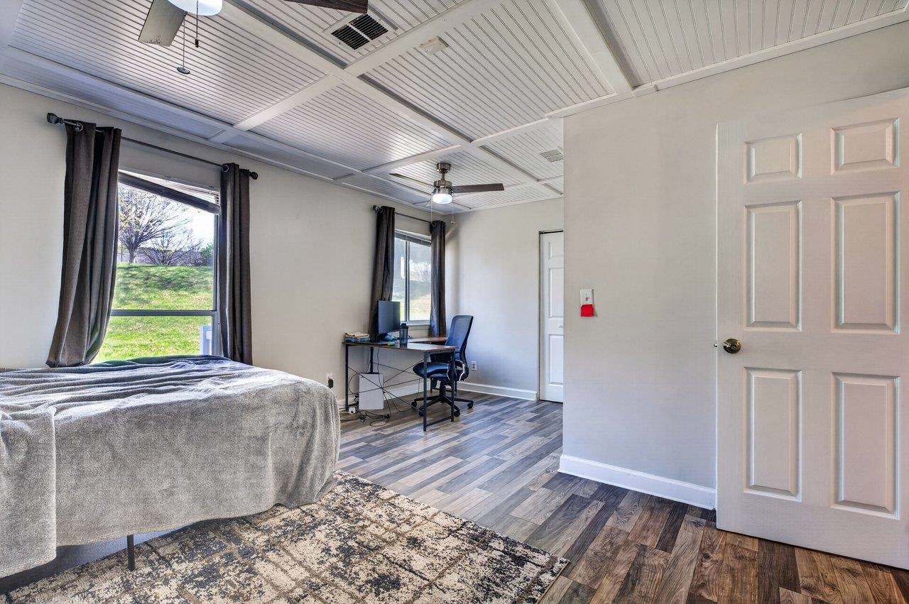 1336 Hunters Road, Unit C Harrisonburg, VA 22801 - Photo 18 of 32