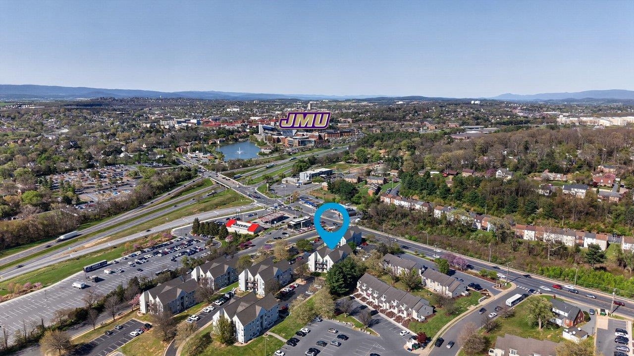 1336 Hunters Road, Unit C Harrisonburg, VA 22801 - Photo 2 of 32