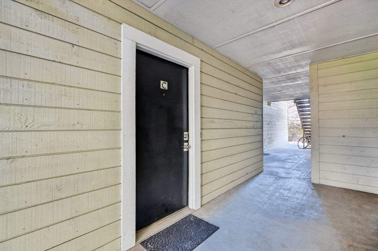 1336 Hunters Road, Unit C Harrisonburg, VA 22801 - Photo 23 of 32