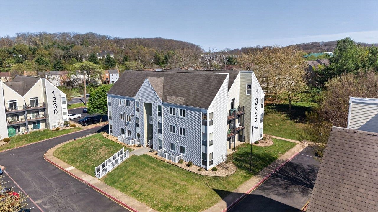 1336 Hunters Road, Unit C Harrisonburg, VA 22801 - Photo 25 of 32