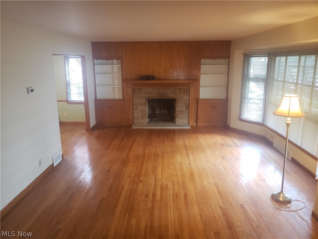 3012 Ripley Road Cleveland, OH 44120 - Photo 8 of 34