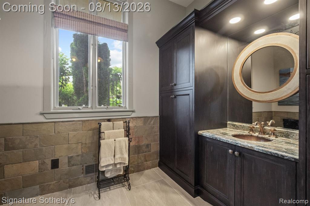18101 Sheldon Road Northville, MI 48168 - Photo 32 of 99 Gallery Image 32