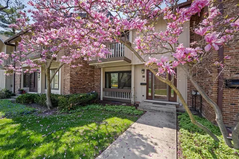 $398,888 | 7 Kane Court, Willowbrook, IL 60527