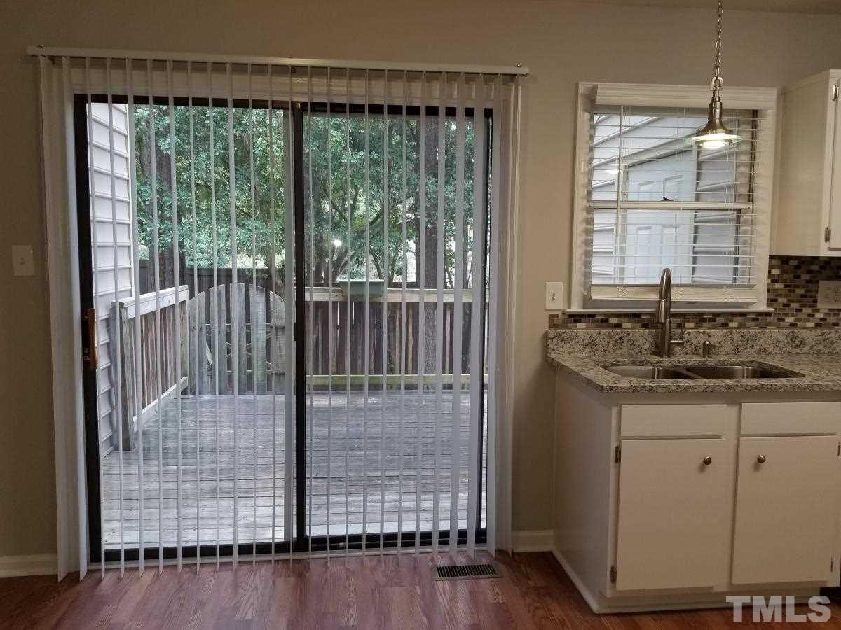 727 Benchmark Drive Raleigh, NC 27615 - Photo 5 of 22