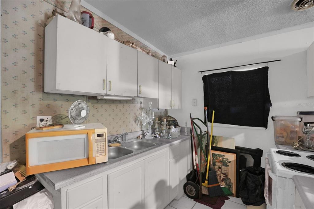 809 22nd Street Orlando, FL 32805 - Photo 10 of 21