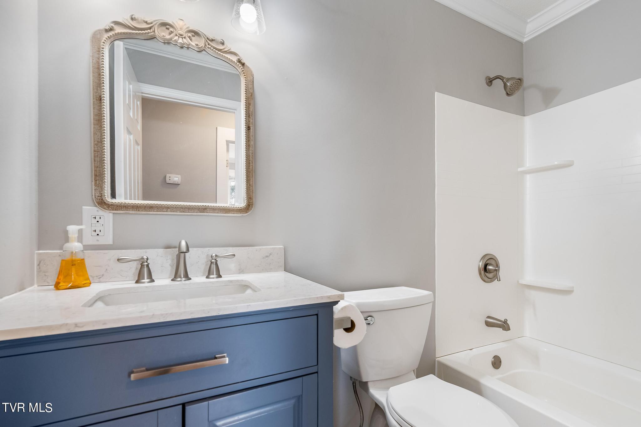 166 Valleyview Street, Unit 6 Gray, TN 37615 - Photo 21 of 32 166 Valleyview St (35 of 39)