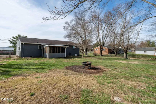 $1,750 | 166 Valleyview Street, Unit 6, Gray, TN 37615