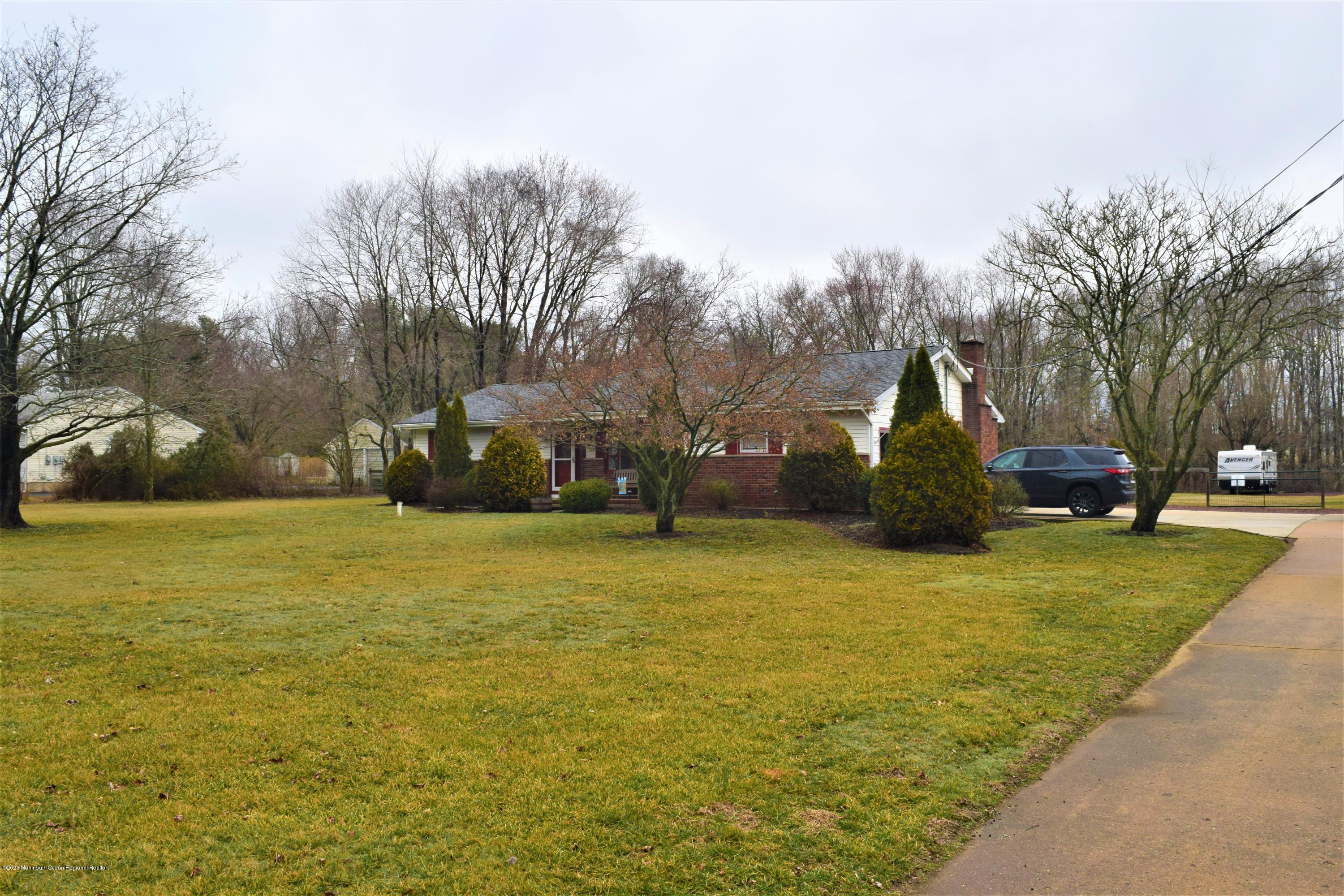 30 Highbridge Road New Egypt, NJ 08533 - Photo 2 of 32 DSC_0066 (2)
