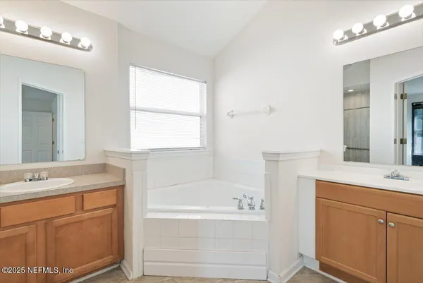 $330,000 | 3780 Juliet Leia Circle West, Jacksonville, FL 32218