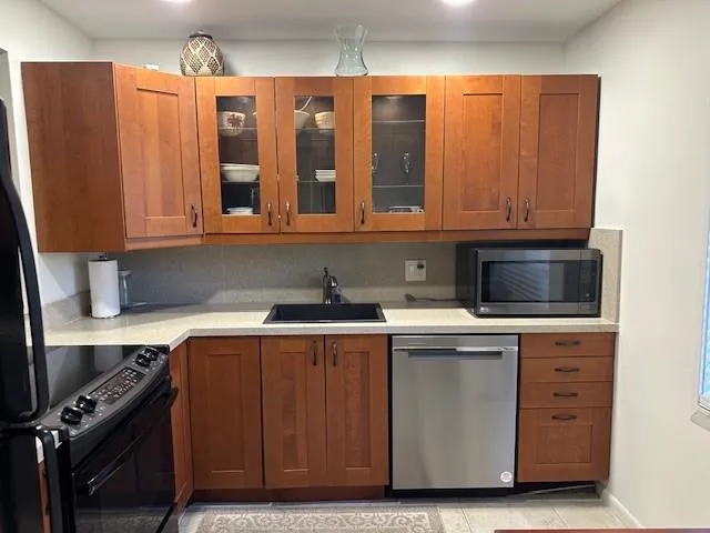 $1,900 | 134 South Cypress Road, Unit 411, Pompano Beach, FL 33060