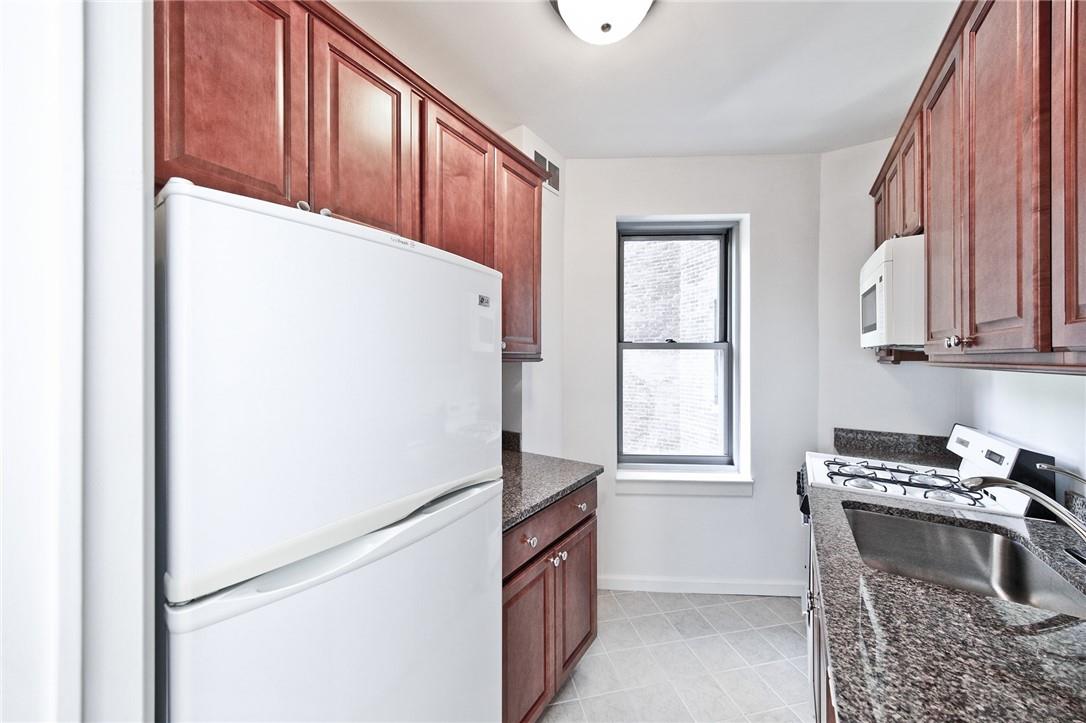 4445 Post Road, Unit H4 Bronx, NY 10471 - Photo 1 of 1 Gallery Image 1
