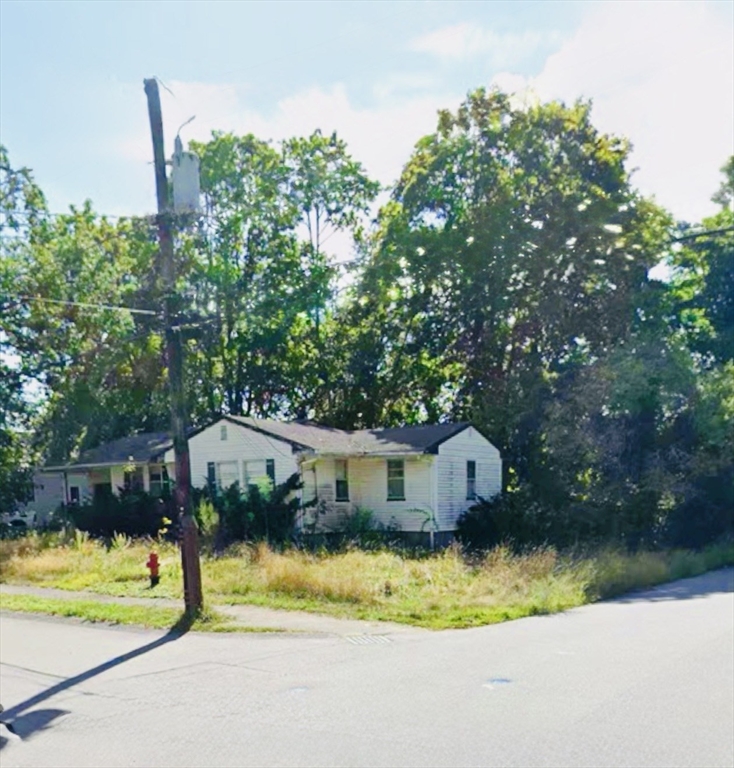 80 Forest Street Middleboro, MA 02346 - Photo 15 of 17