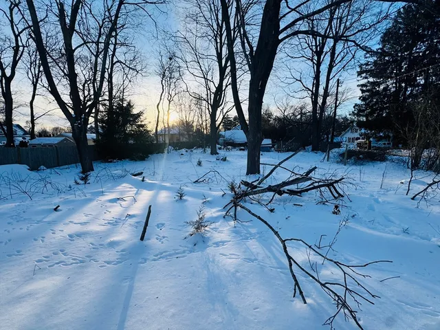 $250,000 | 80 Forest Street, Middleboro, MA 02346