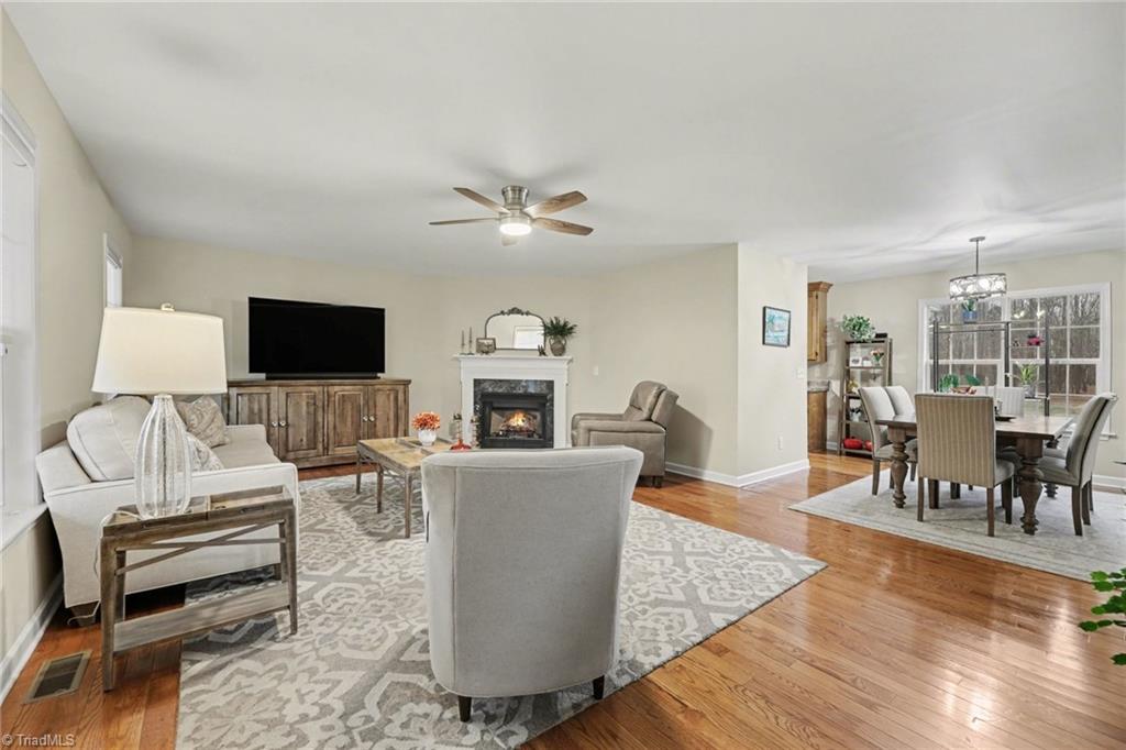 5421 Waynick Meadow Road Asheboro, NC 27205 - Photo 6 of 28