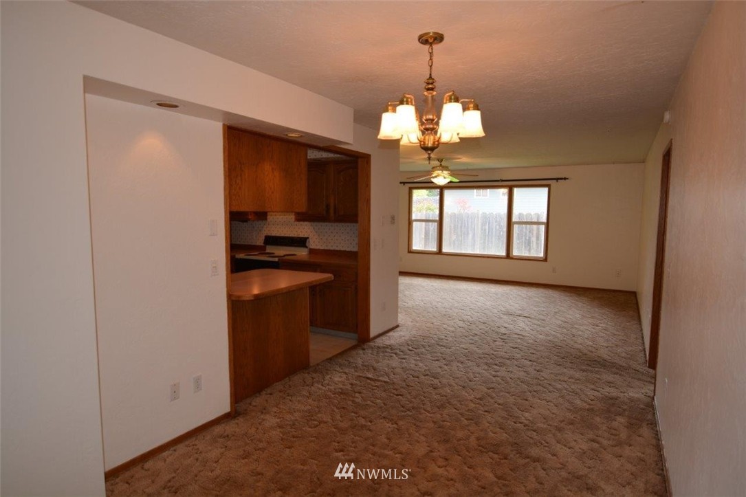 937 Olson Road Longview, WA 98632 - Photo 8 of 24 Gallery Image 8