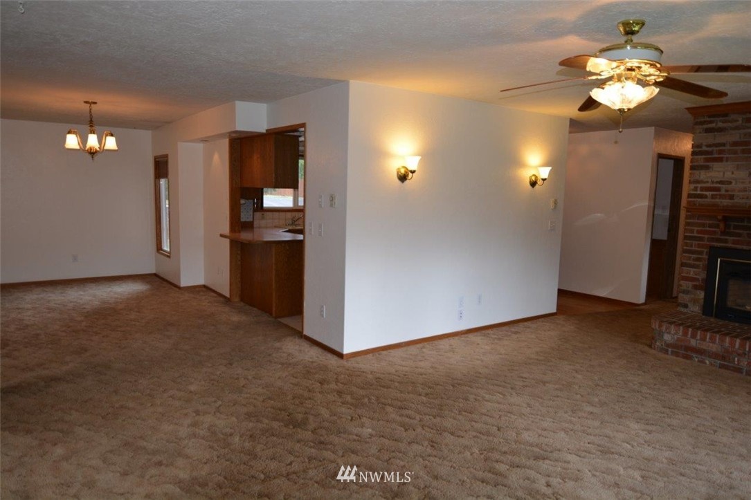 937 Olson Road Longview, WA 98632 - Photo 10 of 24 Gallery Image 10