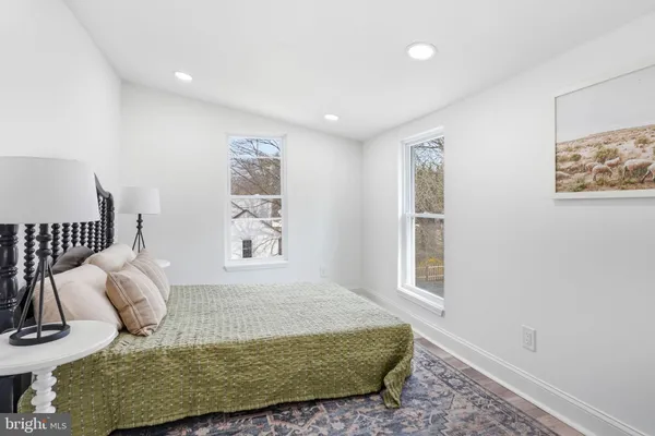 $375,000 | 540 Broad Street, Spring City, PA 19475