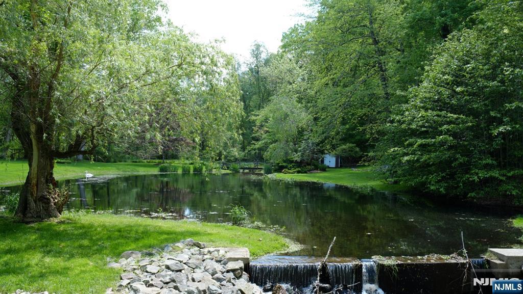 59 Green Hill Road Butler, NJ 07405 - Photo 33 of 40