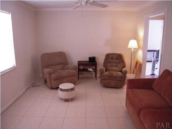 293 Kaylyn Road Pensacola, FL 32514 - Photo 5 of 10 Living Room