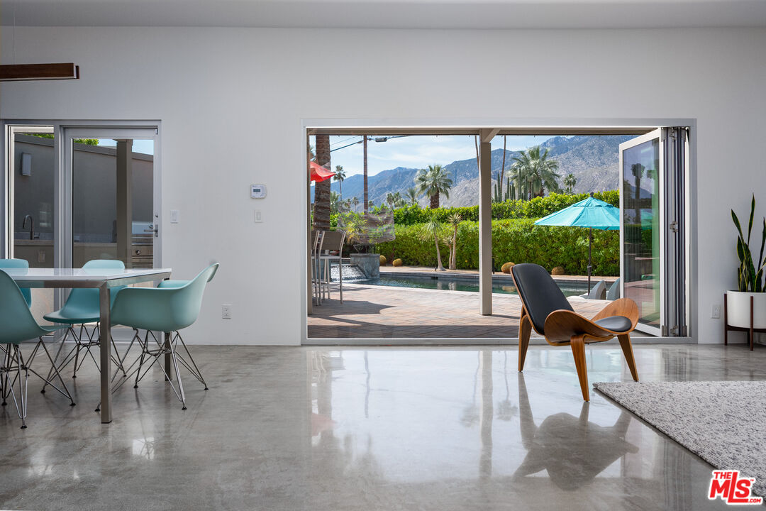 289 North Michelle Road Palm Springs, CA 92262 - Photo 8 of 40