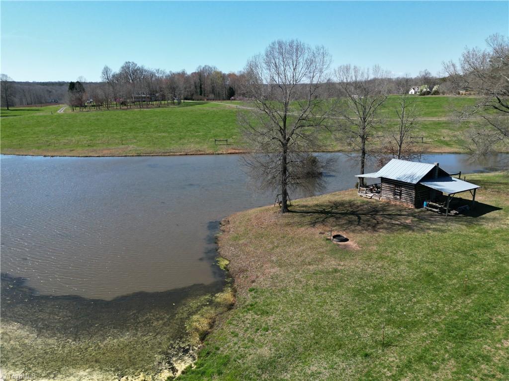 600 Roberts Road Eden, NC 27288 - Photo 4 of 49