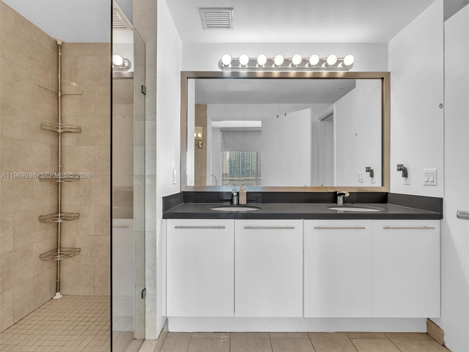 90 Southwest 3rd Street, Unit 2013 Miami, FL 33130 - Photo 18 of 44