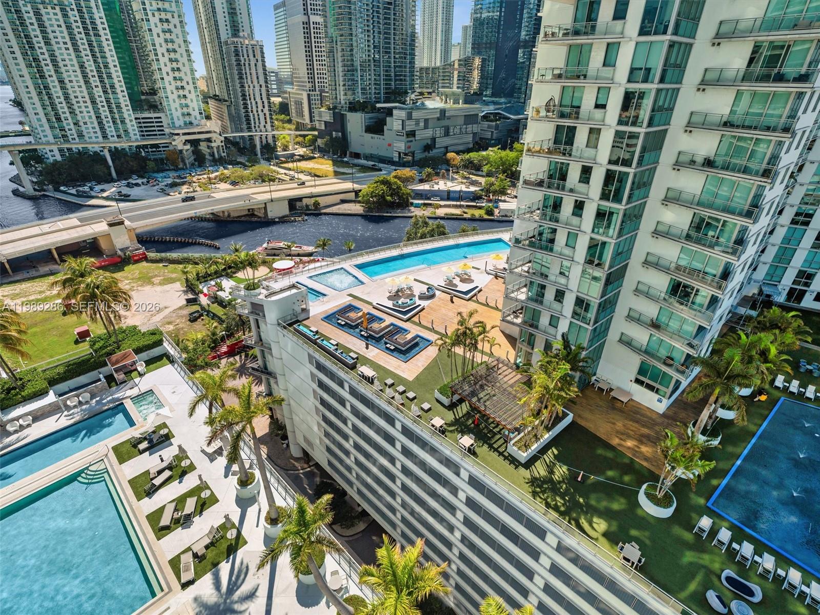 90 Southwest 3rd Street, Unit 2013 Miami, FL 33130 - Photo 3 of 44