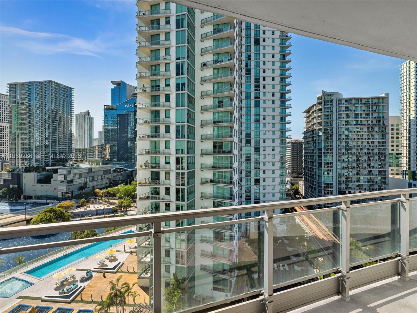 90 Southwest 3rd Street, Unit 2013 Miami, FL 33130 - Photo 4 of 44