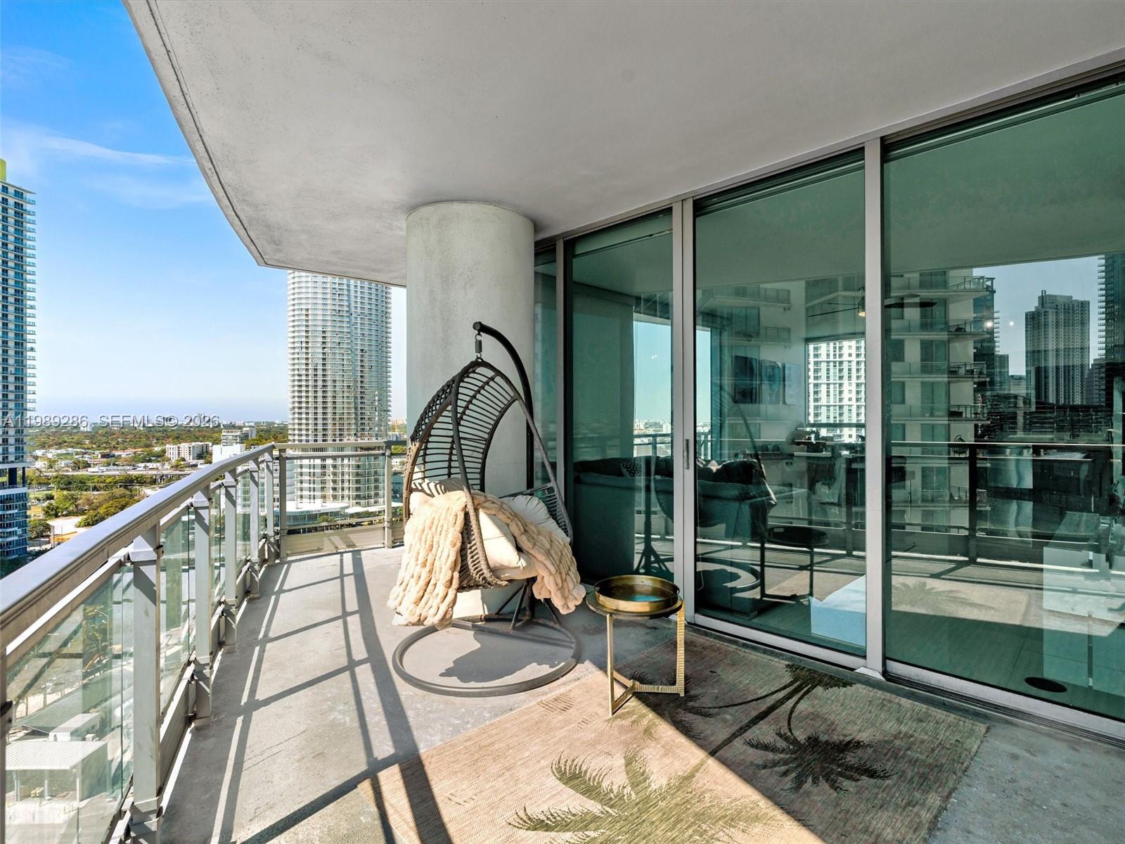 90 Southwest 3rd Street, Unit 2013 Miami, FL 33130 - Photo 6 of 44