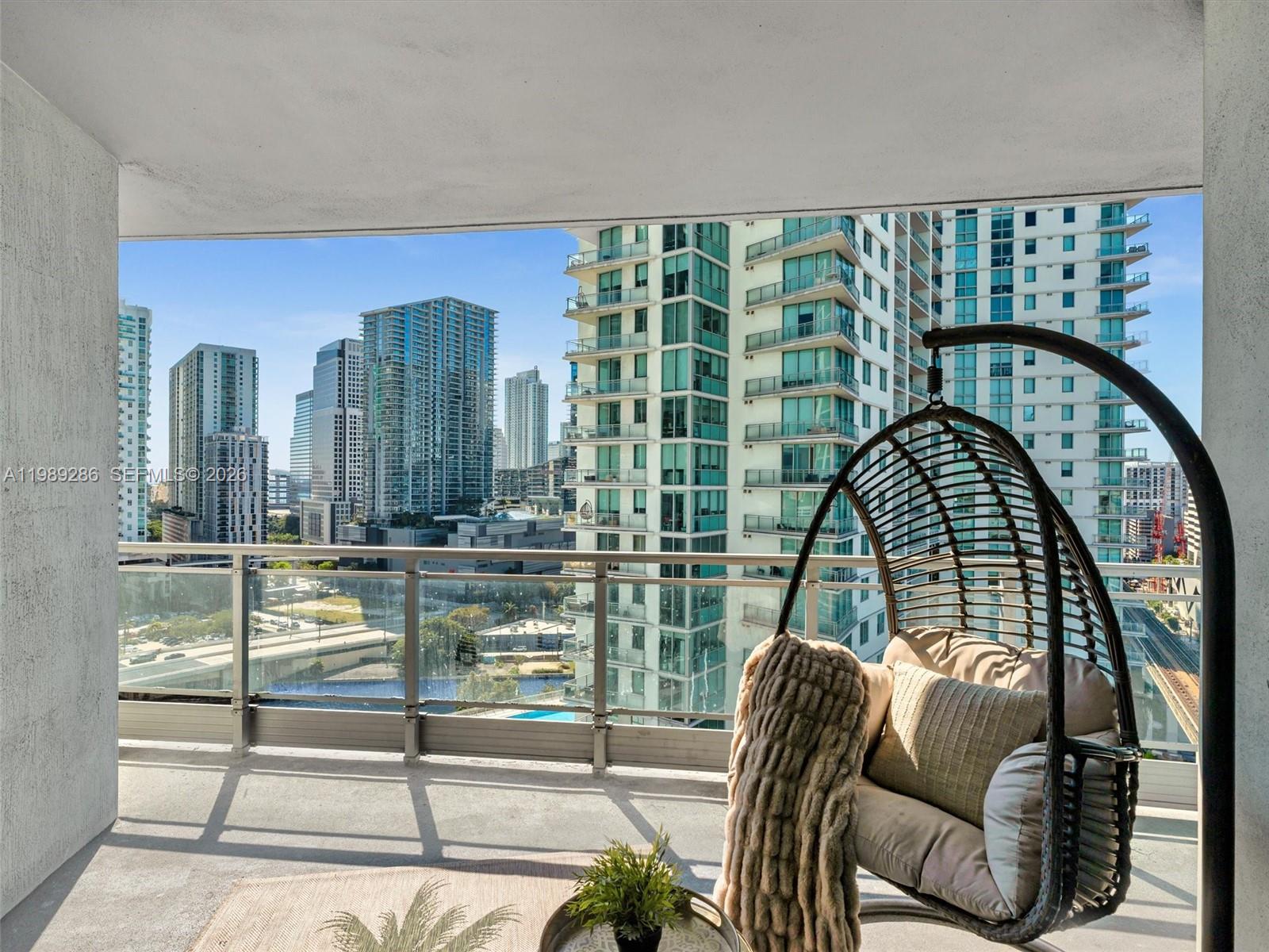 90 Southwest 3rd Street, Unit 2013 Miami, FL 33130 - Photo 7 of 44