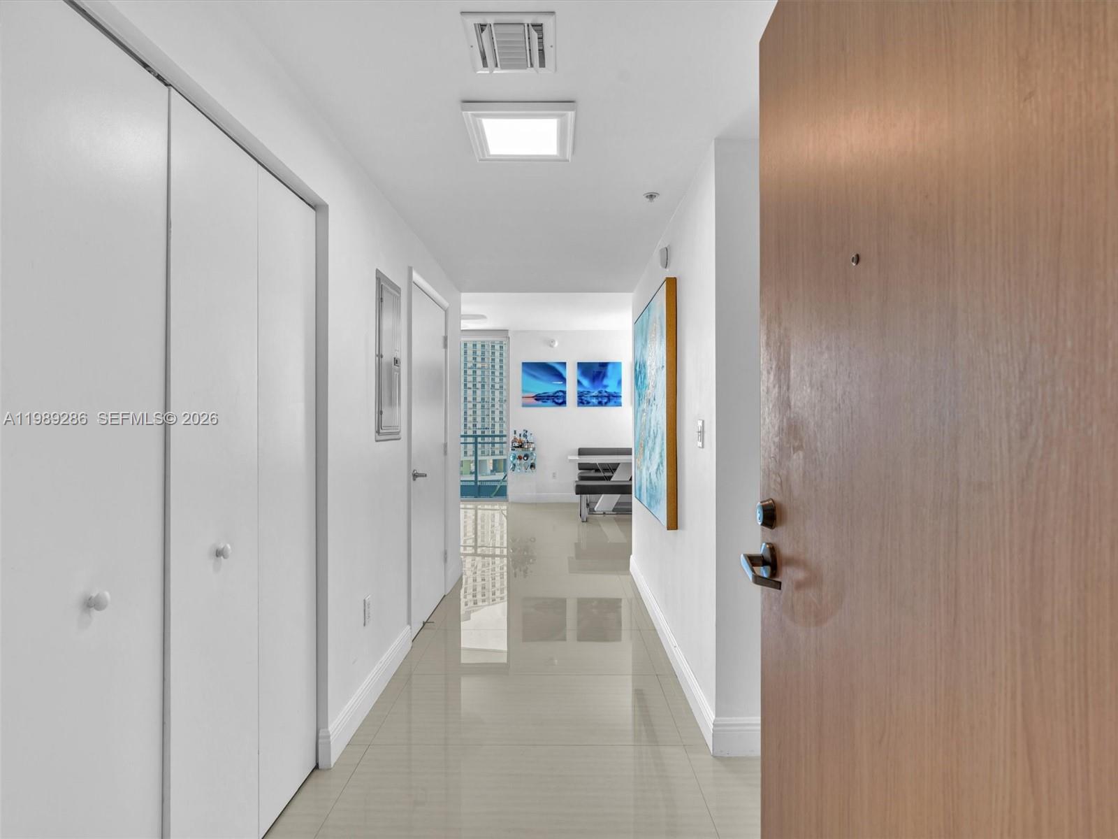 90 Southwest 3rd Street, Unit 2013 Miami, FL 33130 - Photo 8 of 44