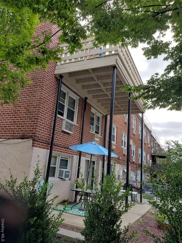 $1,558,000 | 16-74 Bell Boulevard | Bay Terrace