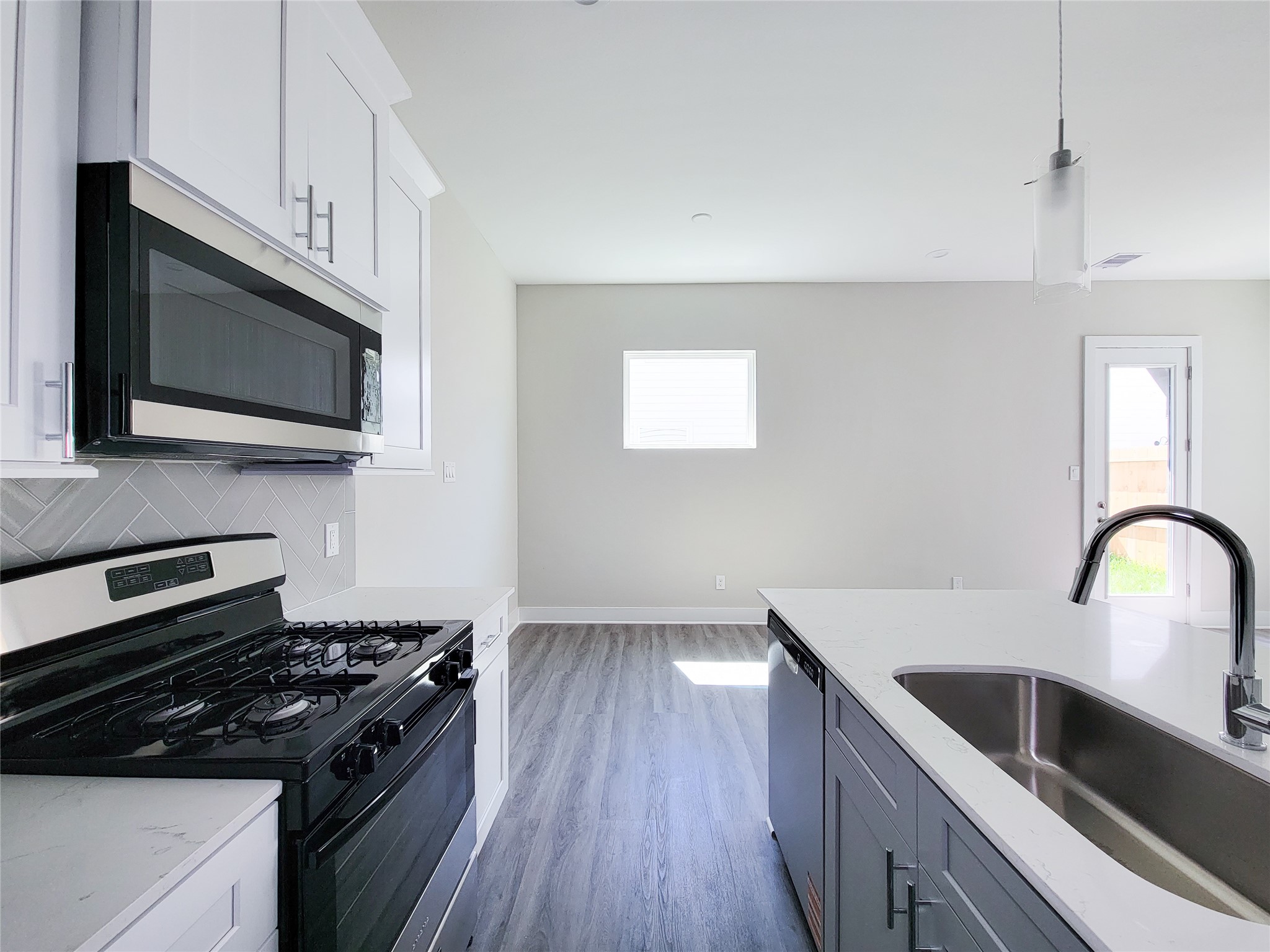 3210 Bostic Street, Unit B Houston, TX 77093 - Photo 17 of 41