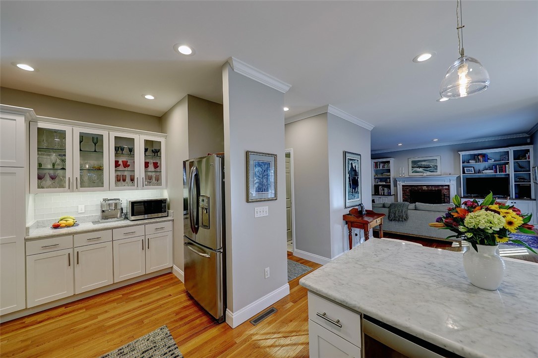 5 Jacobs Point Road Warren, RI 02885 - Photo 23 of 43