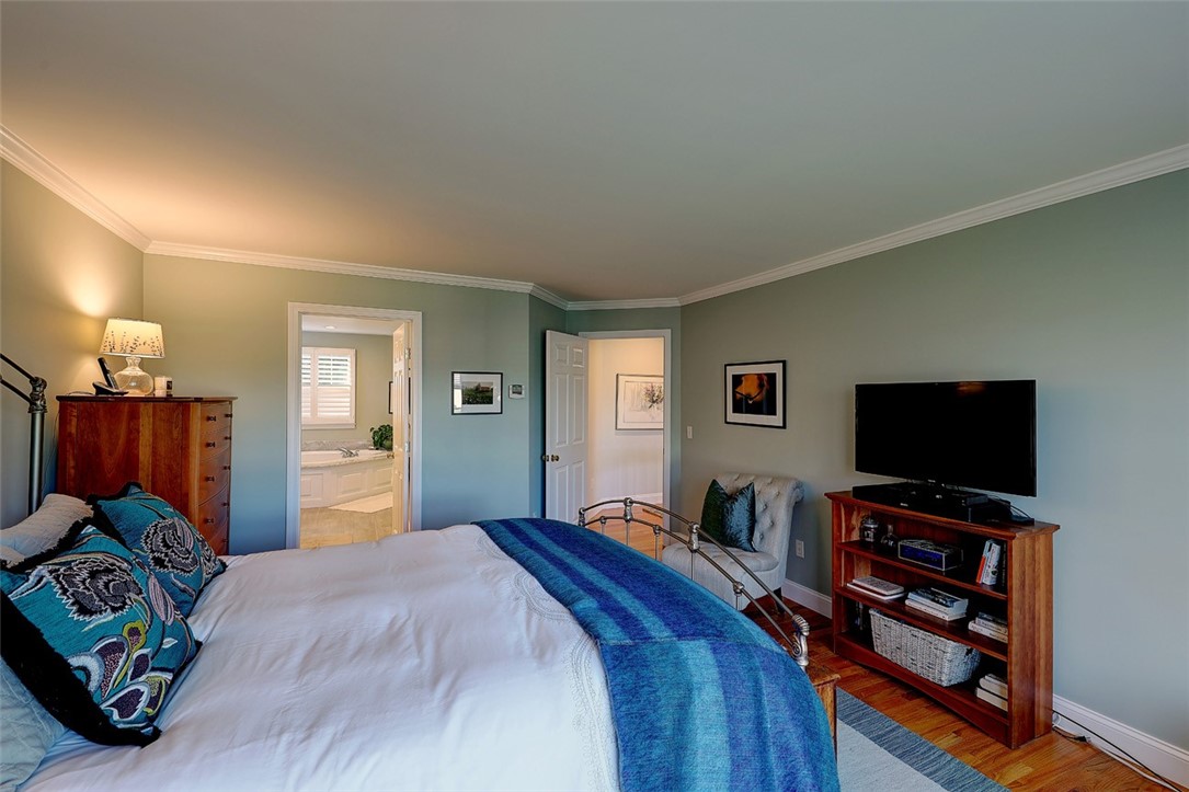5 Jacobs Point Road Warren, RI 02885 - Photo 33 of 43