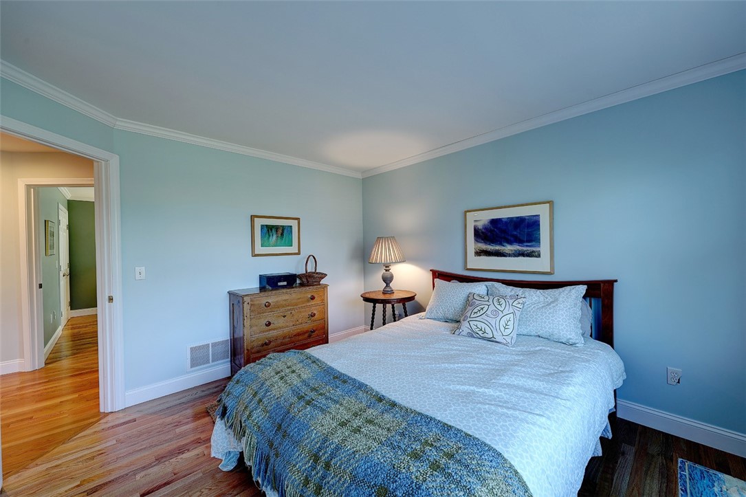 5 Jacobs Point Road Warren, RI 02885 - Photo 36 of 43