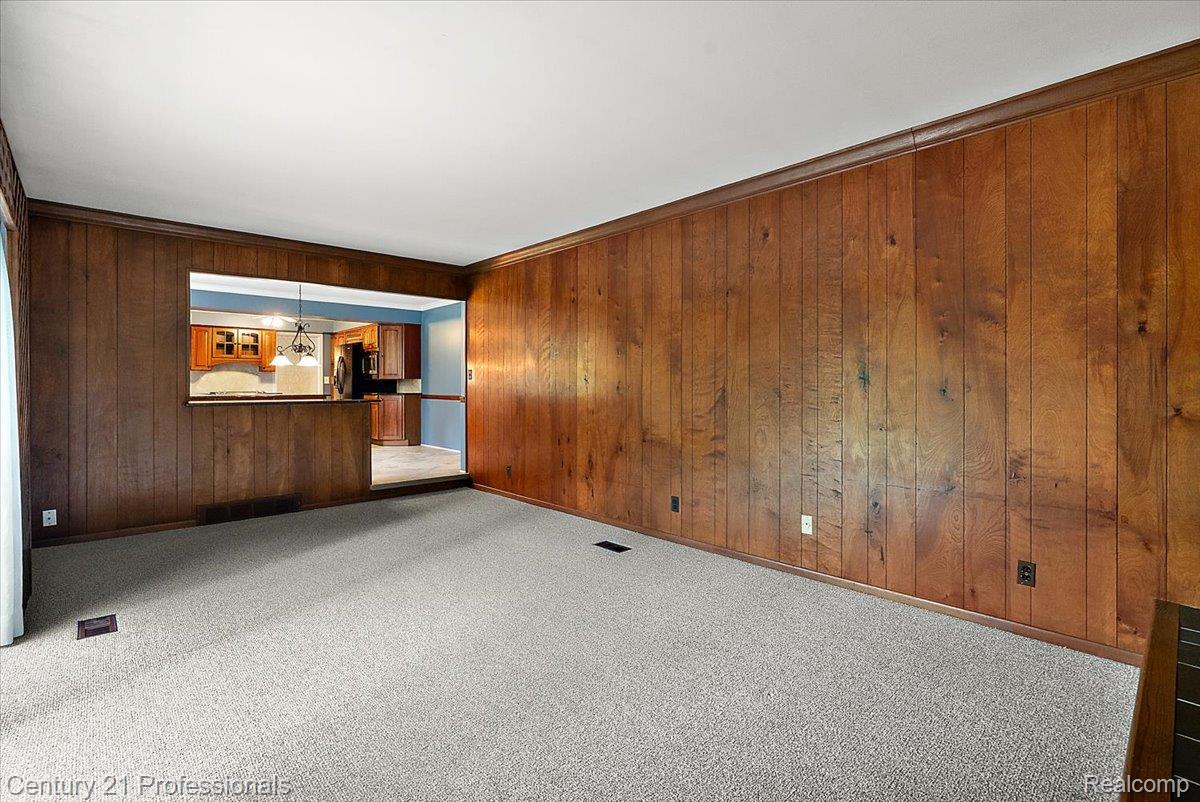633 Foxhall Road Bloomfield Hills, MI 48304 - Photo 38 of 61 38-633 Foxhall -38.jpg