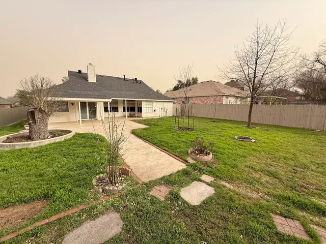$2,200 | 604 Cactus Bend Drive, Pflugerville, TX 78660