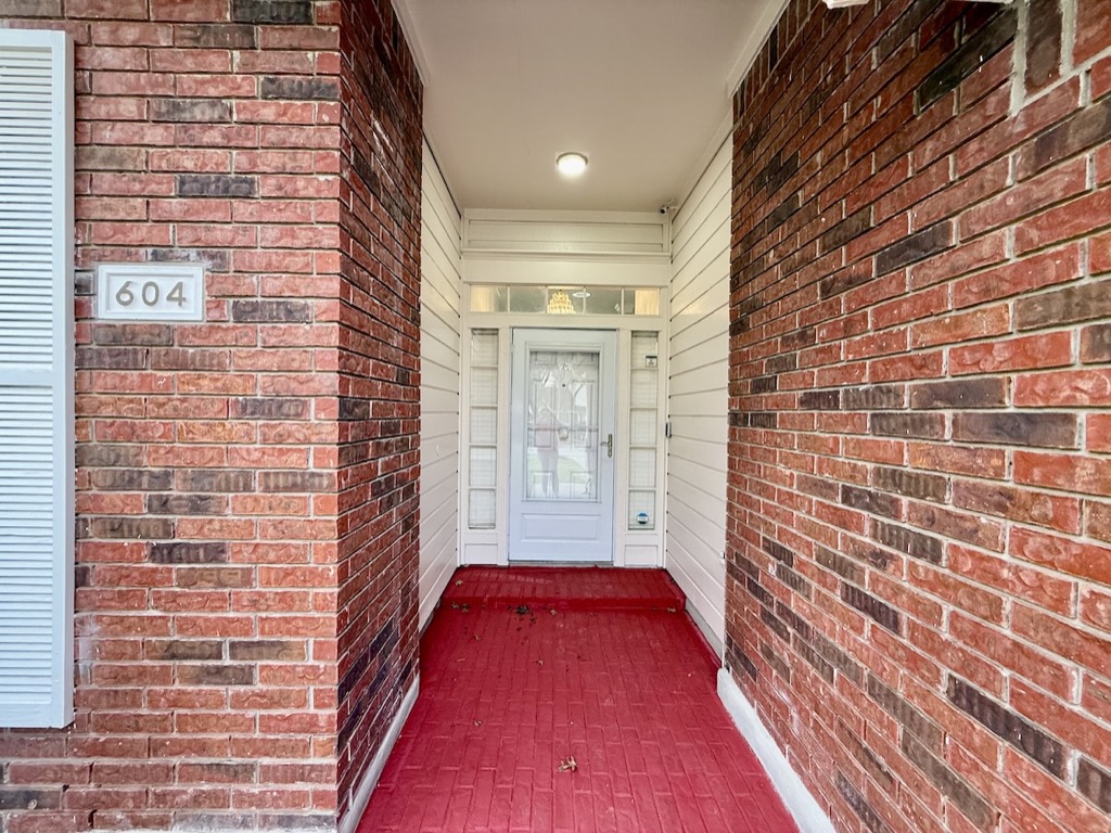 604 Cactus Bend Drive Pflugerville, TX 78660 - Photo 3 of 29 View of exterior entry