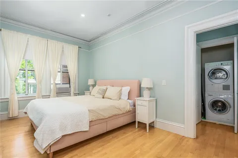 $3,200 | 96 Bowen Street, Unit 3, Providence, RI 02906